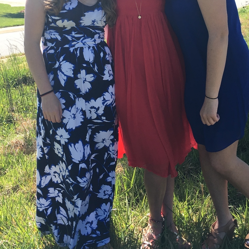 Floral Maxi dress (with pockets!!)